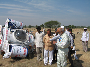 Pilot landed safely with the pressure capsule after breaking the altitude record